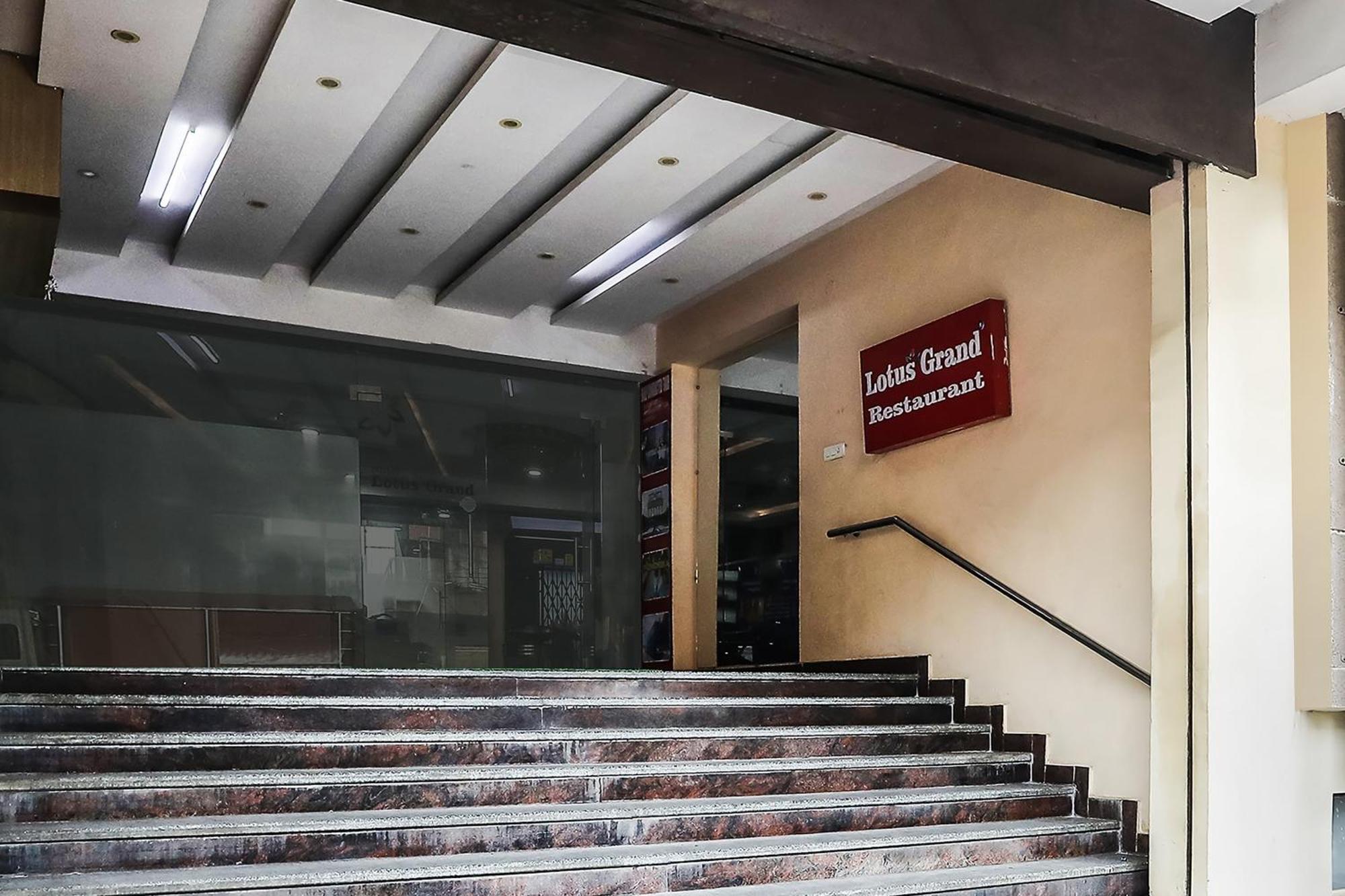 Hotel Super Collection O Lotus Grand Near Secunderabad Railway Station Exterior foto