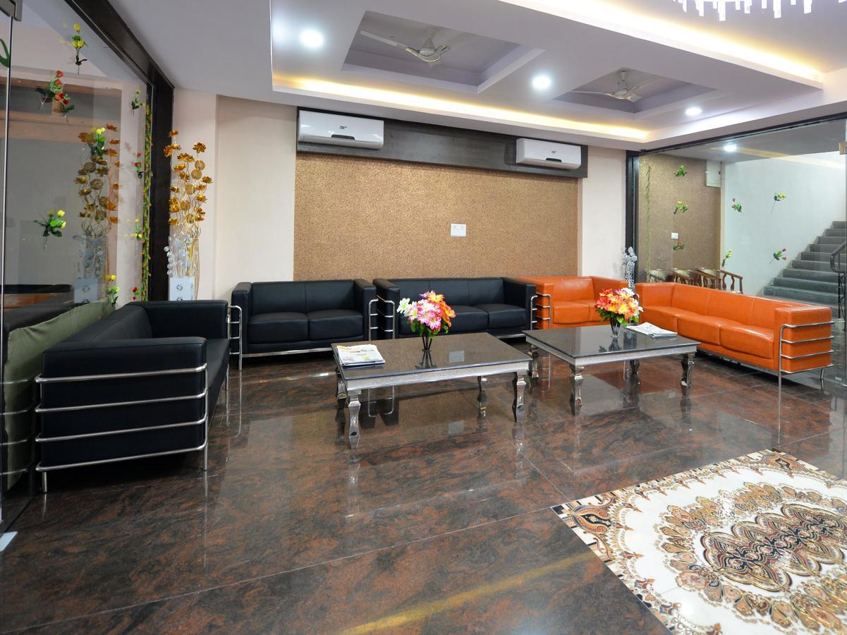Hotel Super Collection O Lotus Grand Near Secunderabad Railway Station Exterior foto